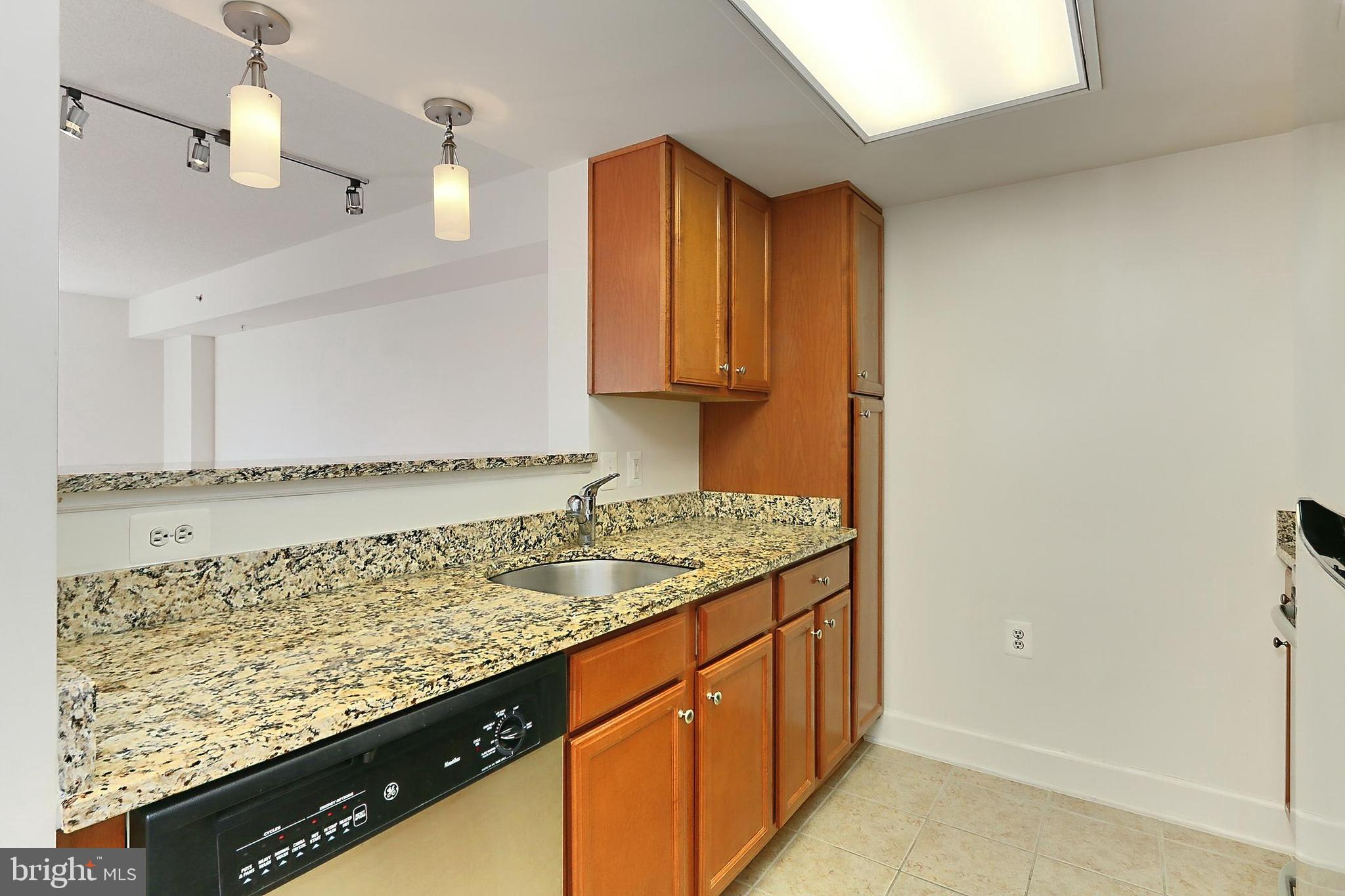 11800 Sunset Hills Rd #1018