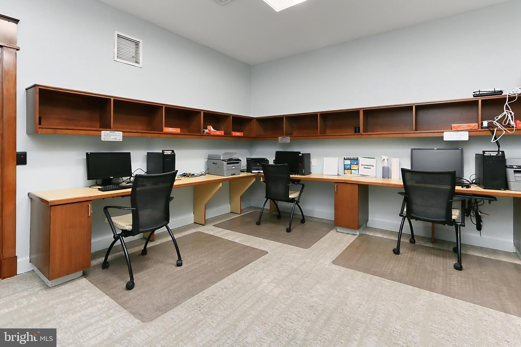 11800 Sunset Hills Rd #1018