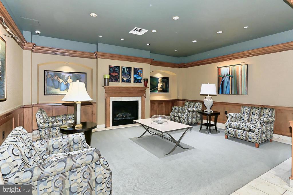 11800 Sunset Hills Rd #1018