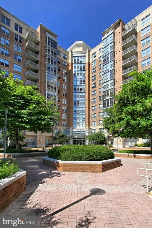 11800 Sunset Hills Rd #1018