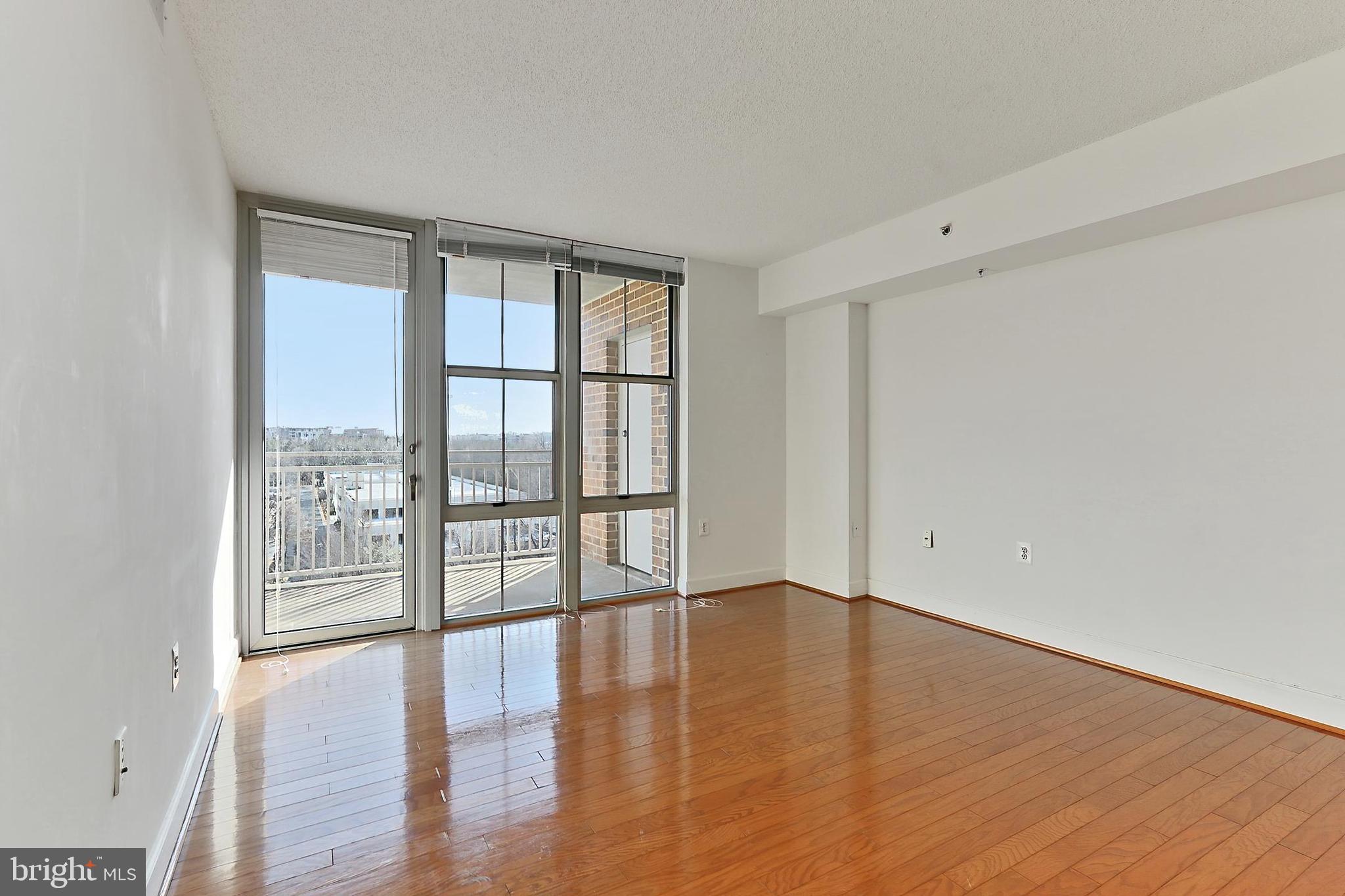 11800 Sunset Hills Rd #1018