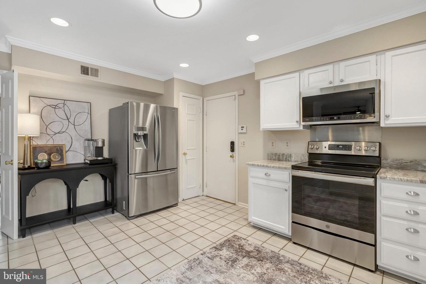 10332 Steamboat Landing Ln