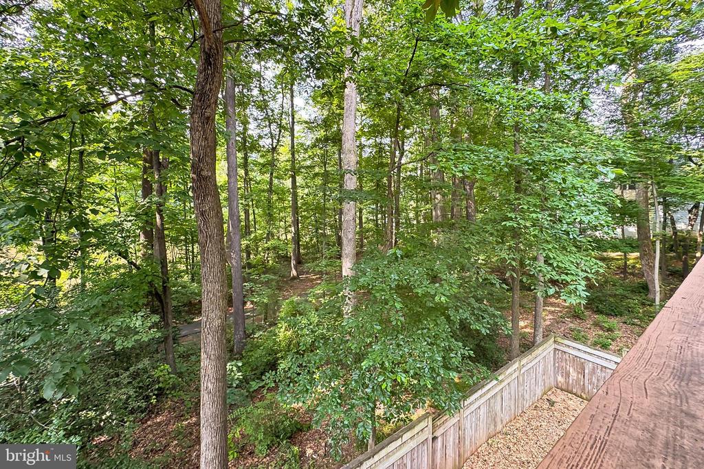 12511 N Lake Ct