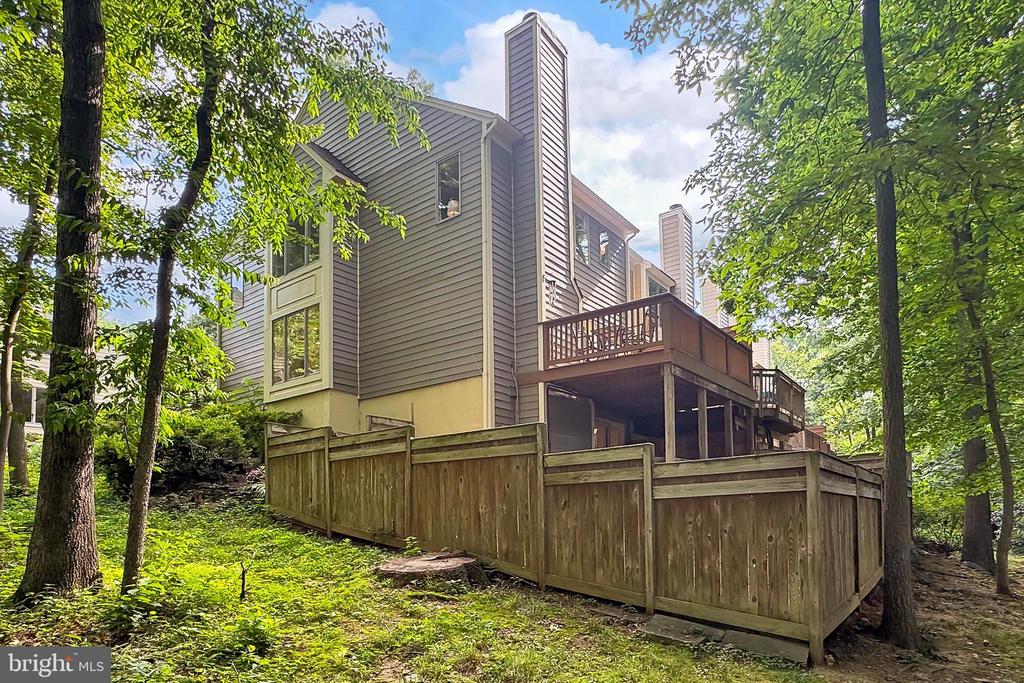 12511 N Lake Ct
