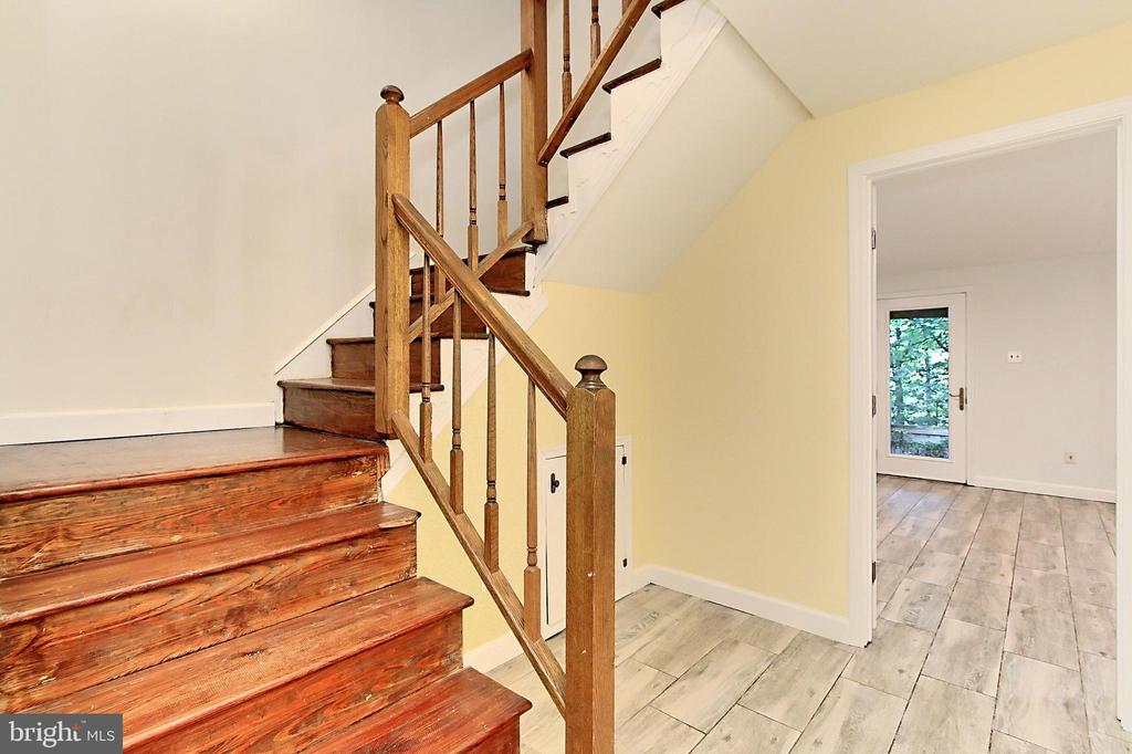 12511 N Lake Ct