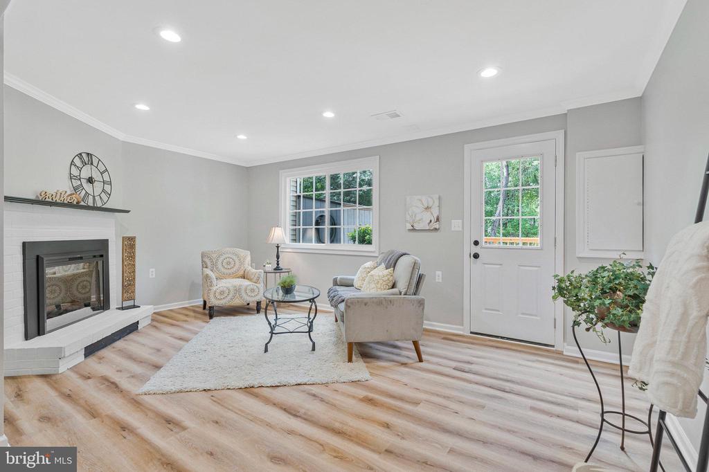 1628 BARNSTEAD DRIVE