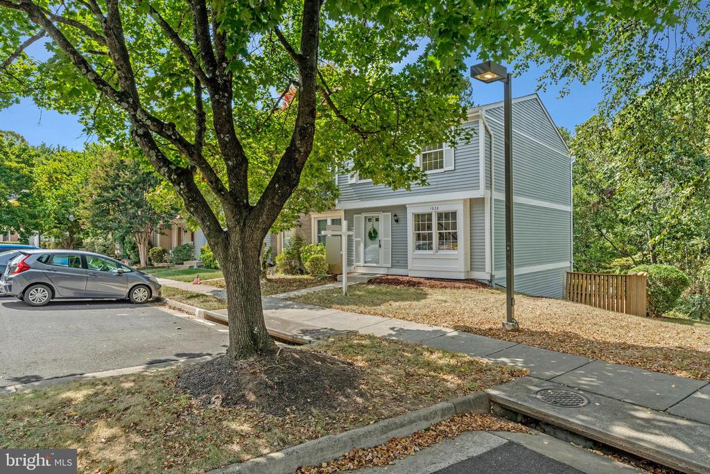 1628 BARNSTEAD DRIVE