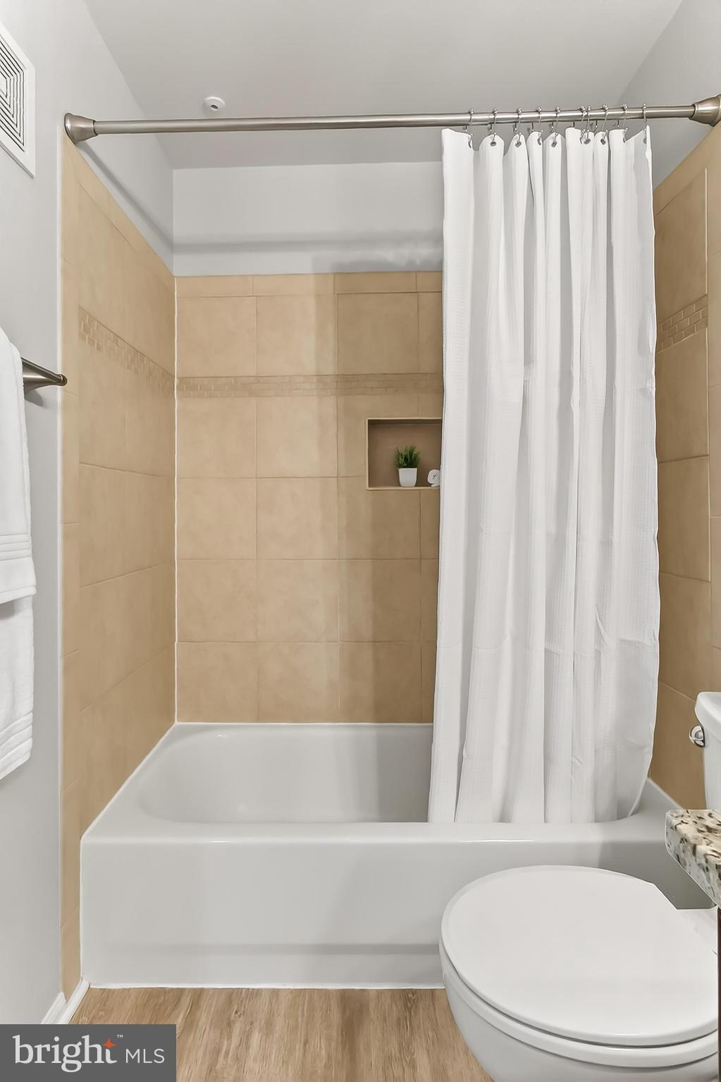 1521 SPRING GATE DRIVE 10413