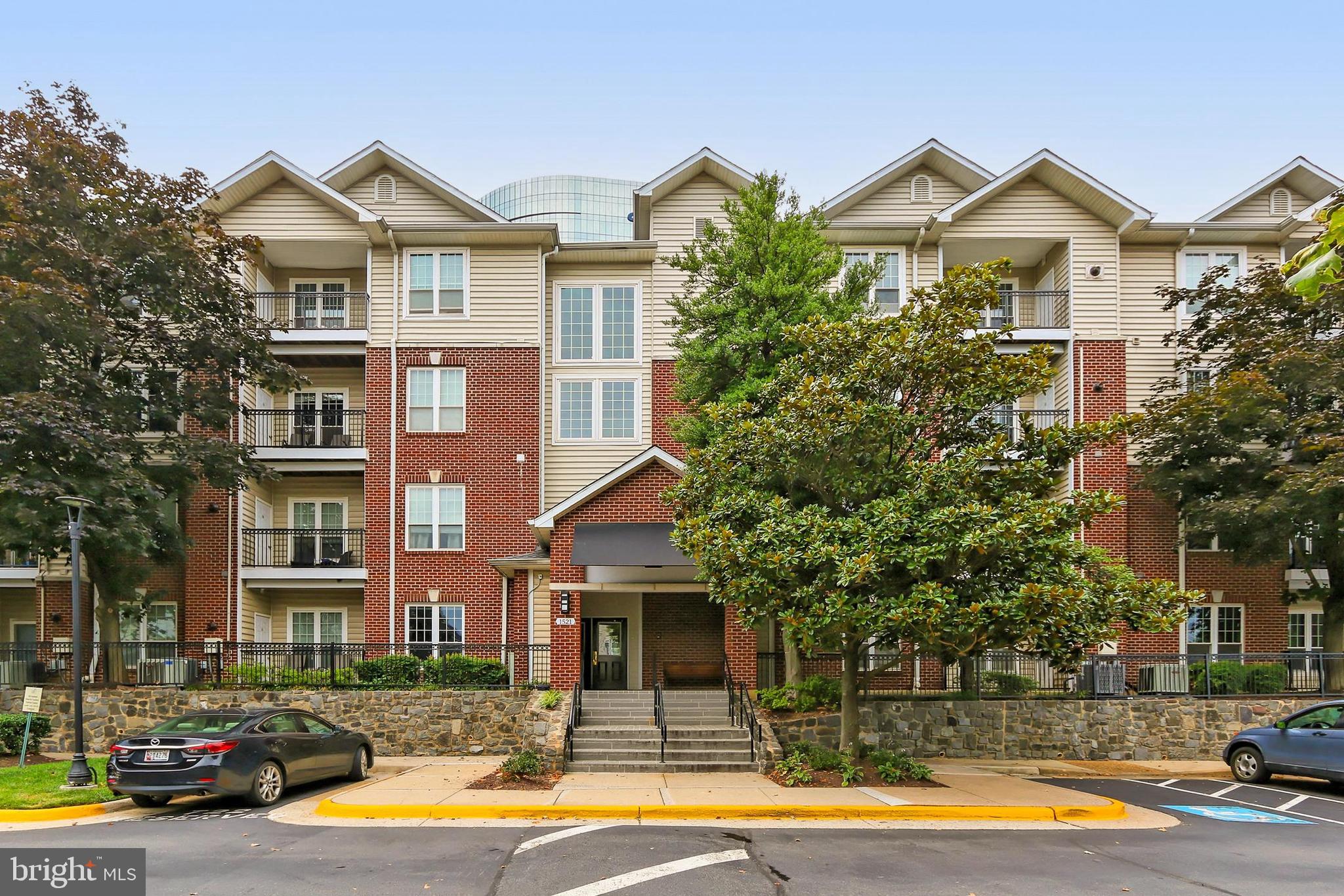 1521 SPRING GATE DRIVE 10413