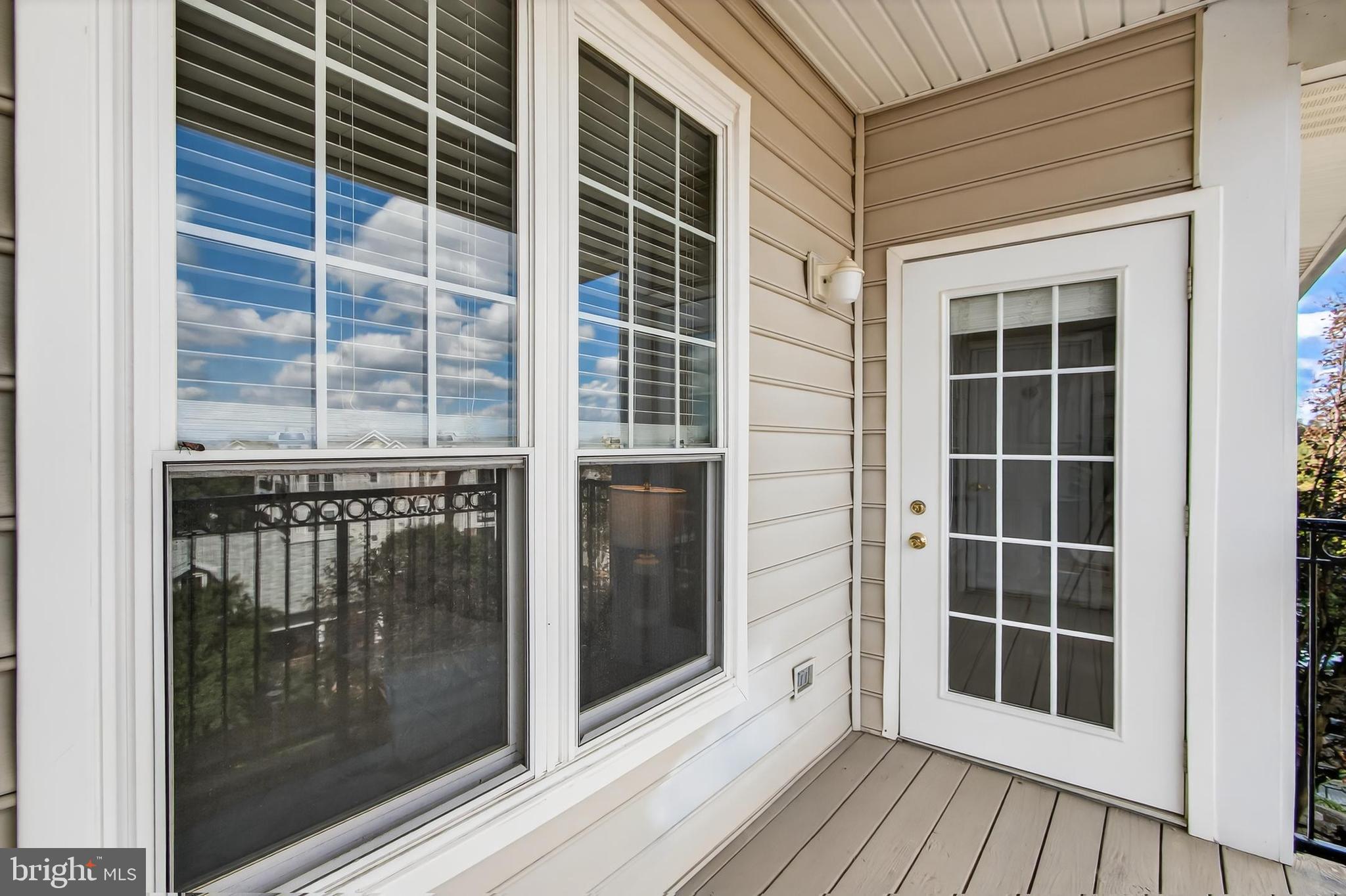 1521 SPRING GATE DRIVE 10413