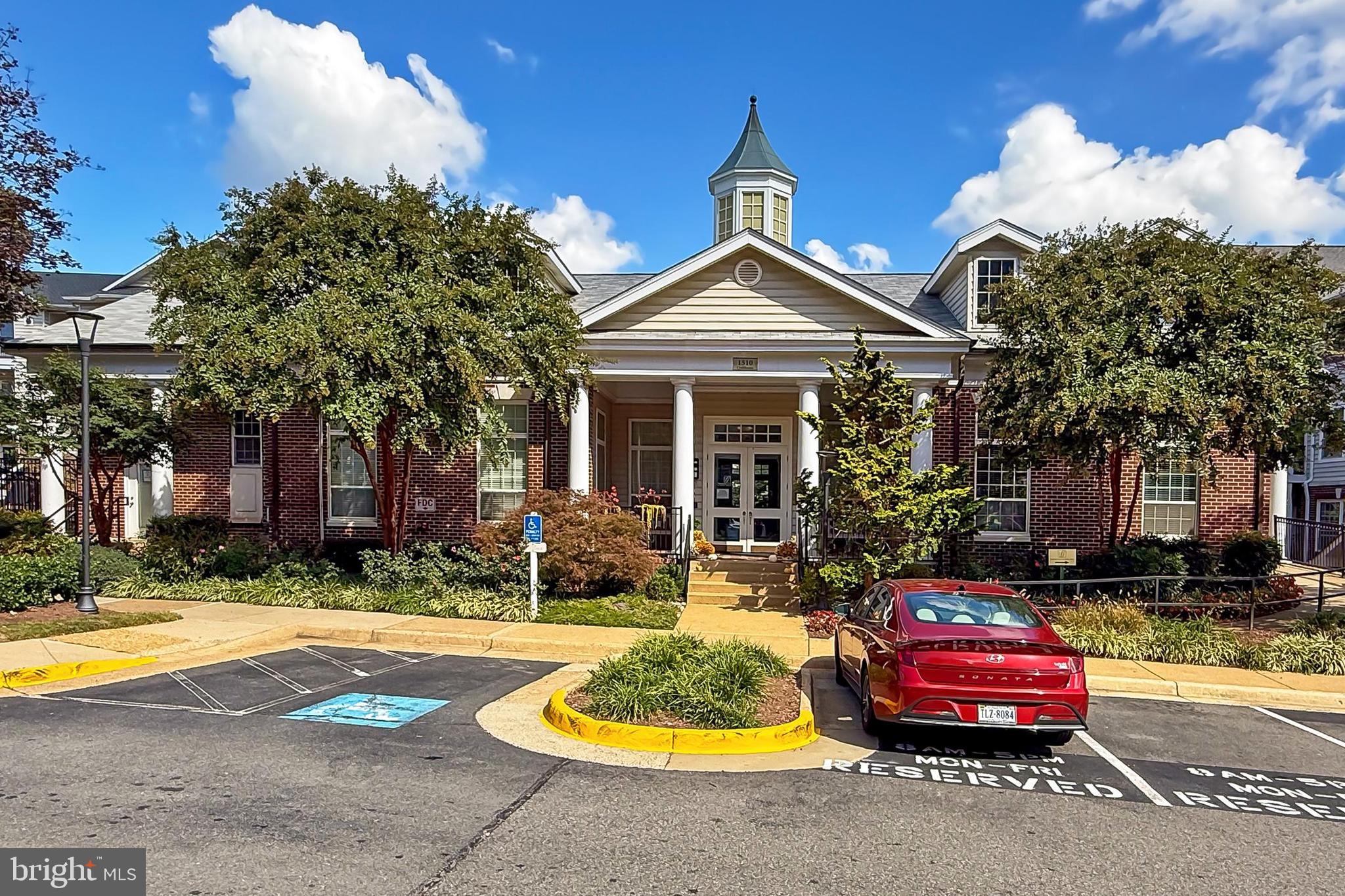 1521 SPRING GATE DRIVE 10413