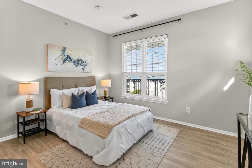 1521 SPRING GATE DRIVE 10413
