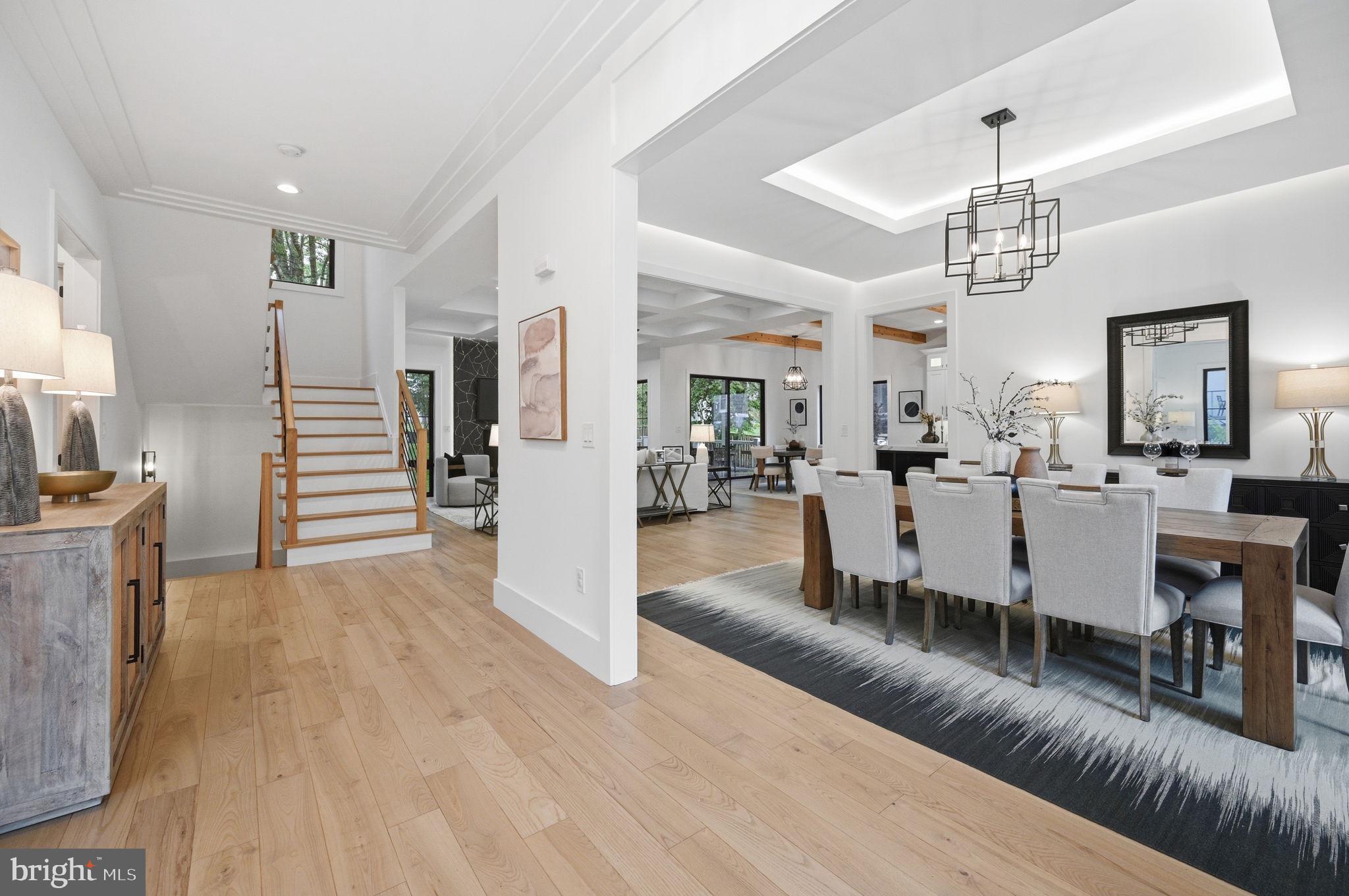 701 MEADOW LANE SW
