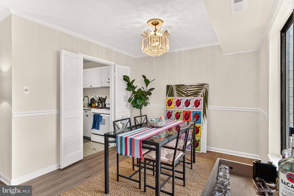 6001 ARLINGTON BOULEVARD Unit: 408