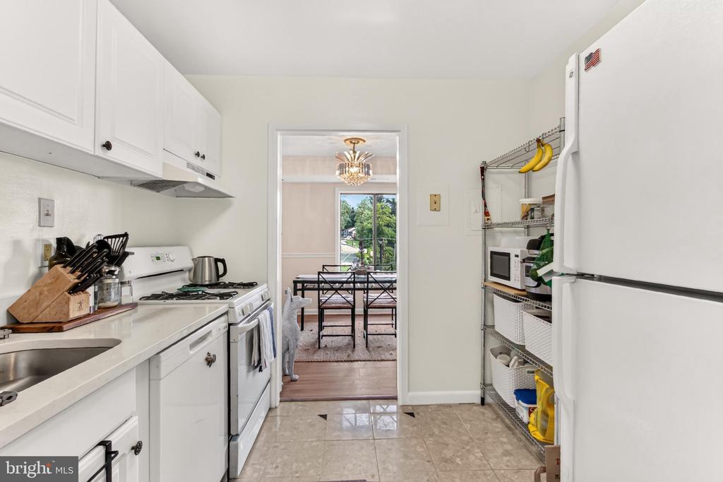 6001 ARLINGTON BOULEVARD Unit: 408