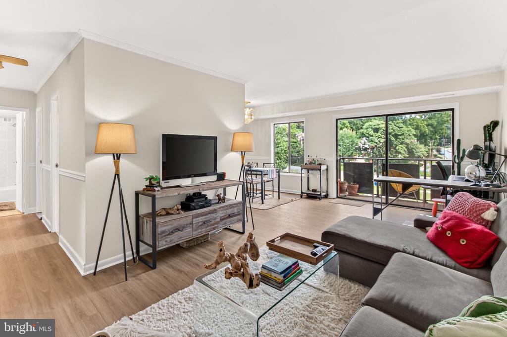 6001 ARLINGTON BOULEVARD Unit: 408