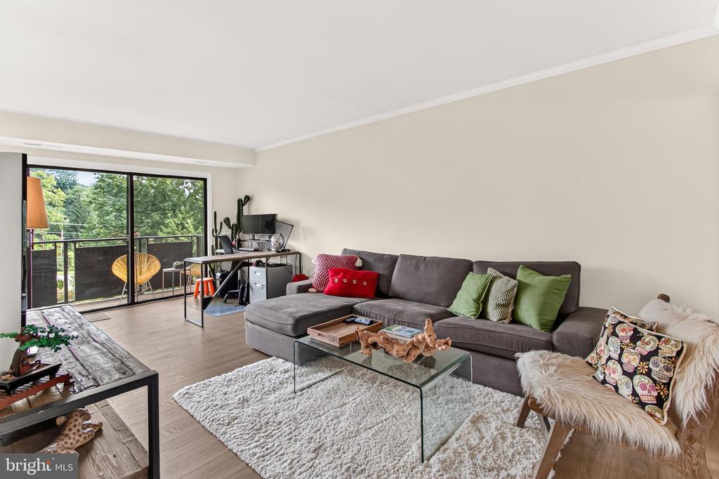 6001 ARLINGTON BOULEVARD Unit: 408