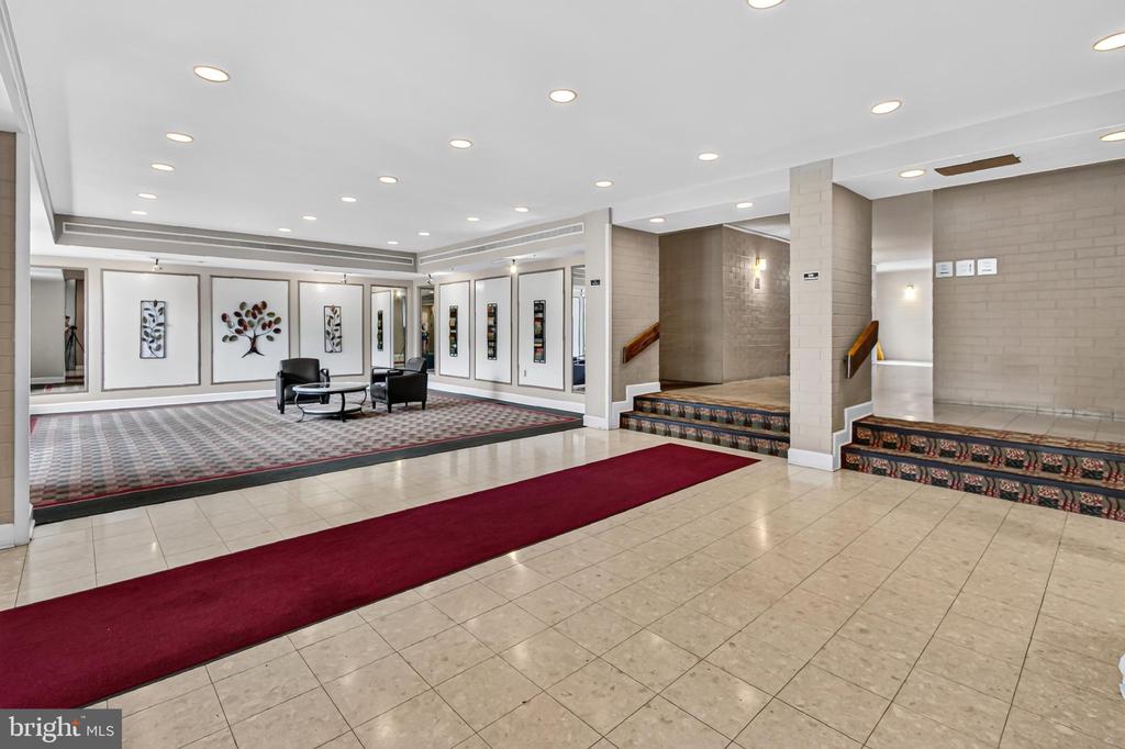 6001 ARLINGTON BOULEVARD Unit: 408