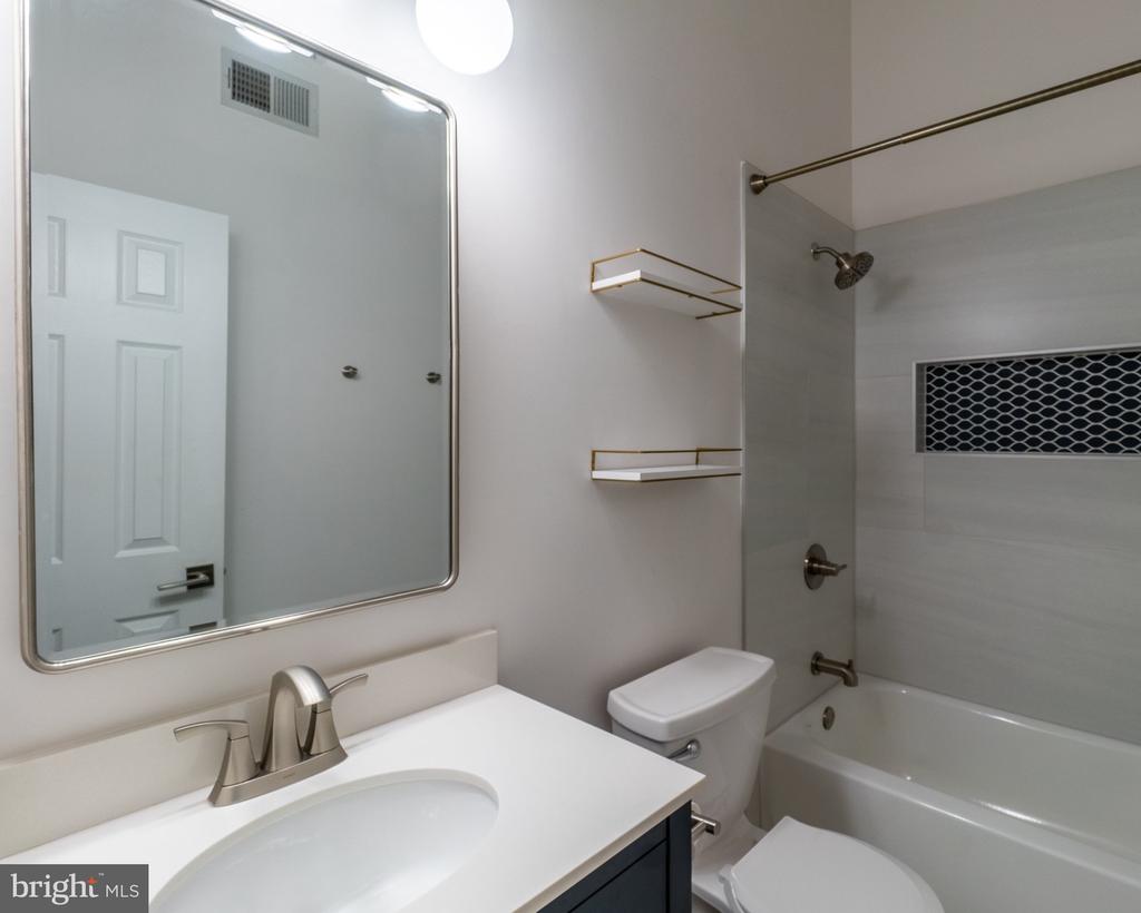 12206 FORT BUFFALO CIRCLE Unit: 530
