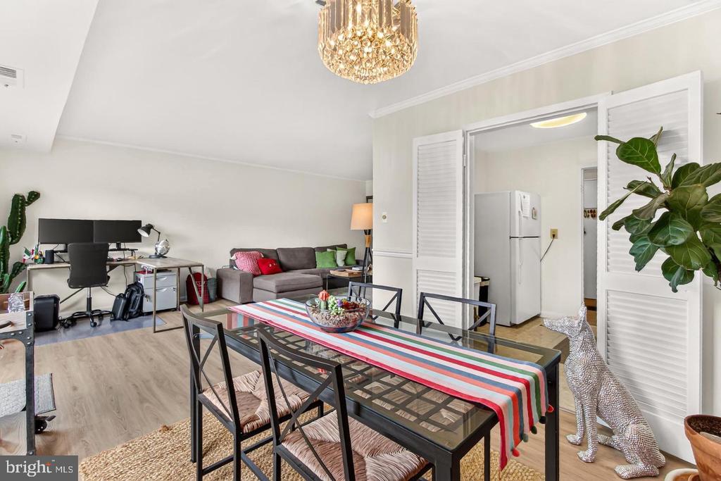 6001 ARLINGTON BOULEVARD Unit: 408