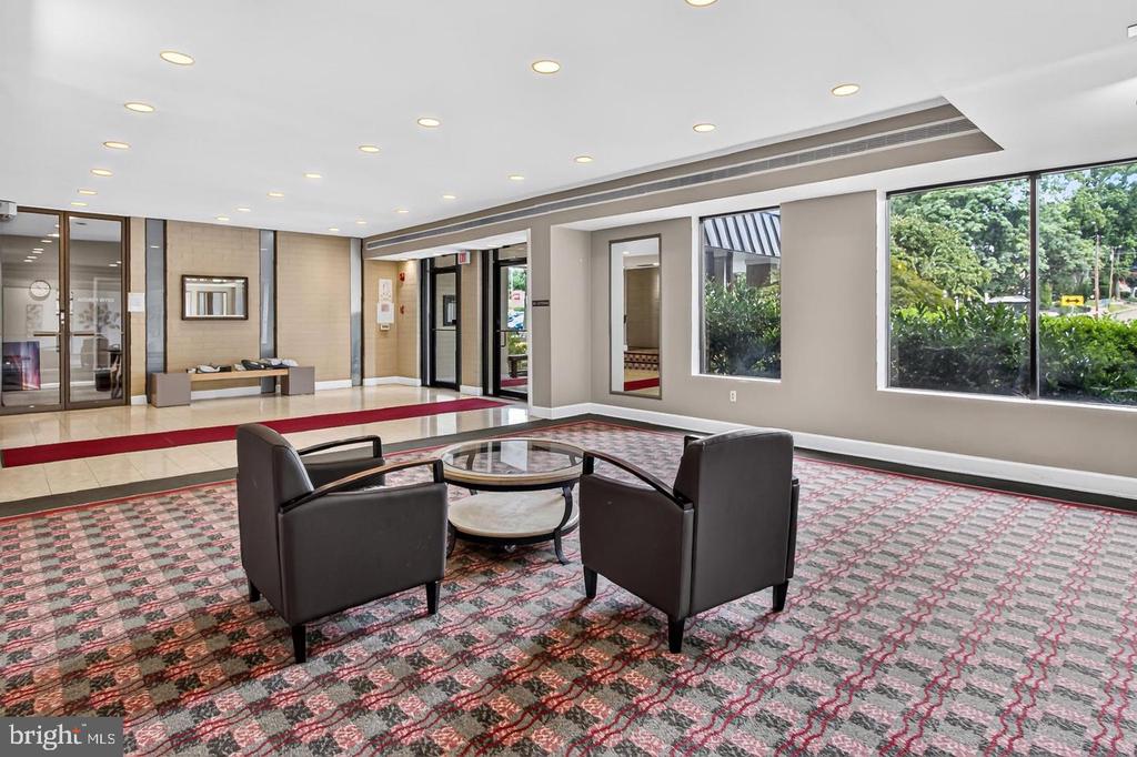 6001 ARLINGTON BOULEVARD Unit: 408