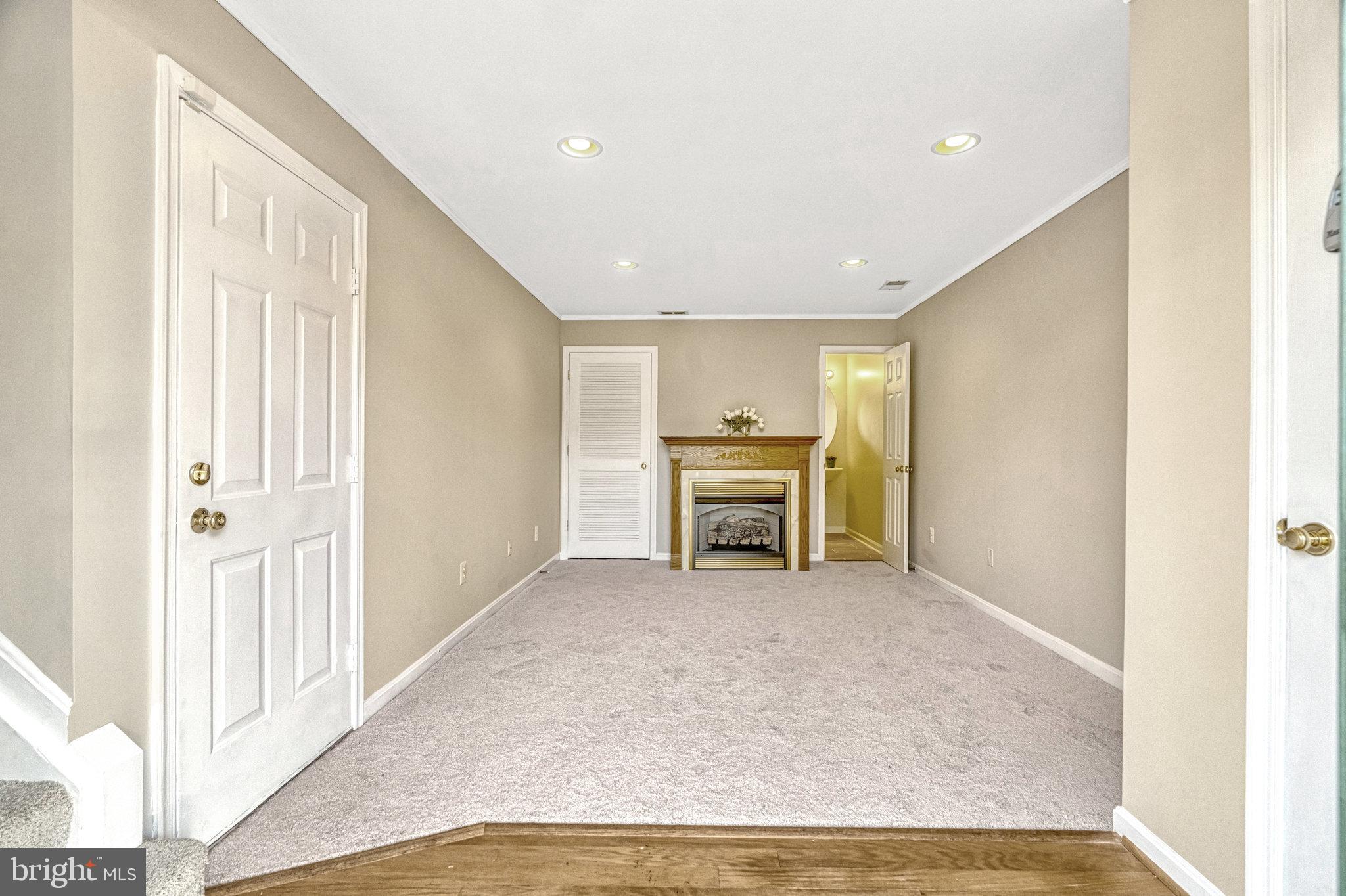 20870 Rockingham Ter