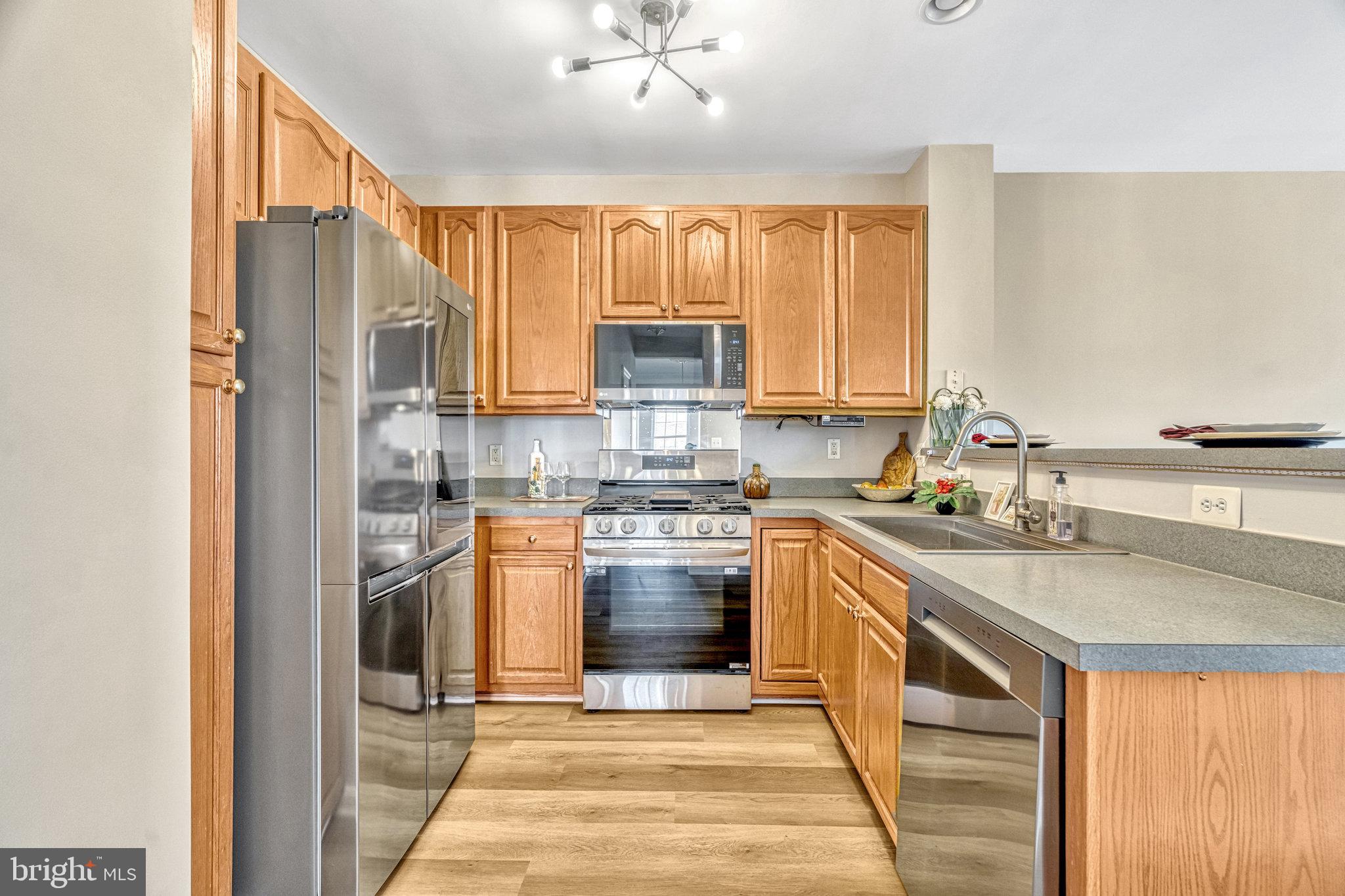 20870 Rockingham Ter