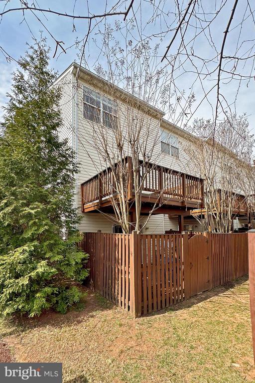 21848 COBBLE POND SQ