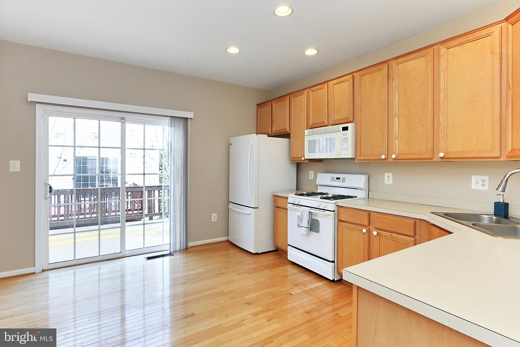 21848 COBBLE POND SQ