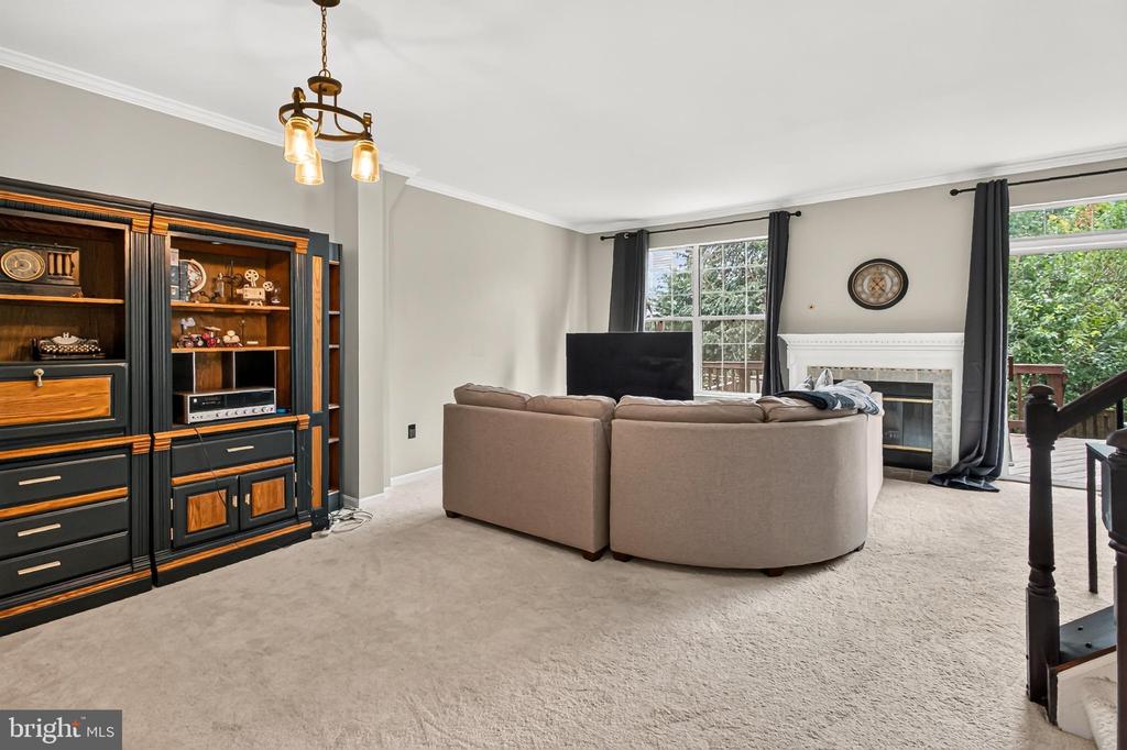 47582 COMER SQUARE