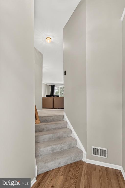 47582 COMER SQUARE