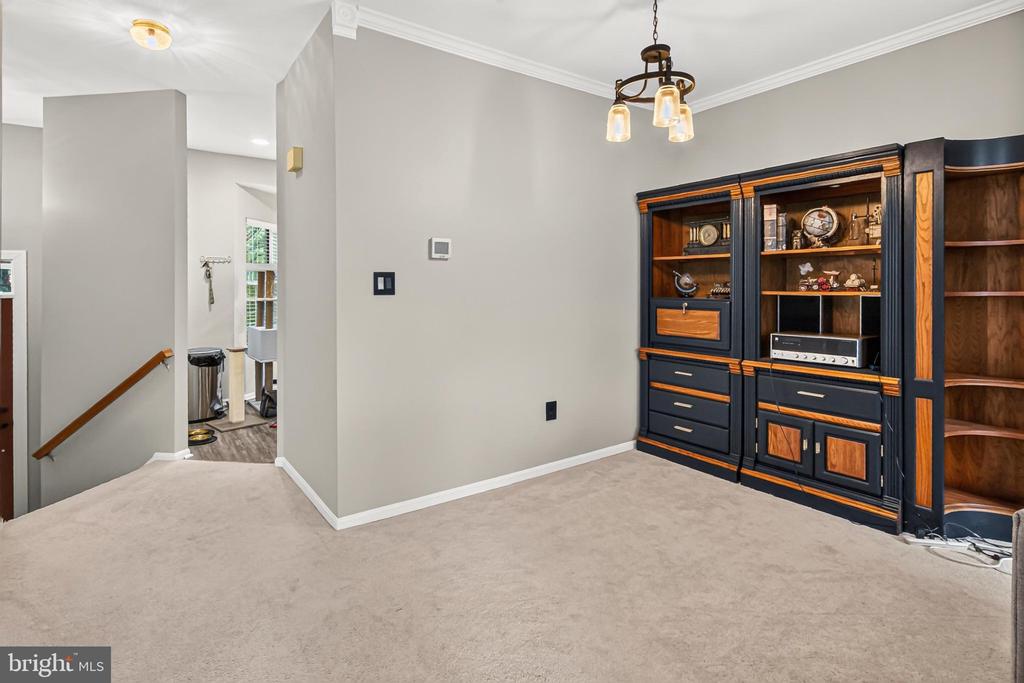 47582 COMER SQUARE