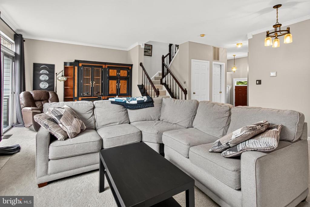 47582 COMER SQUARE