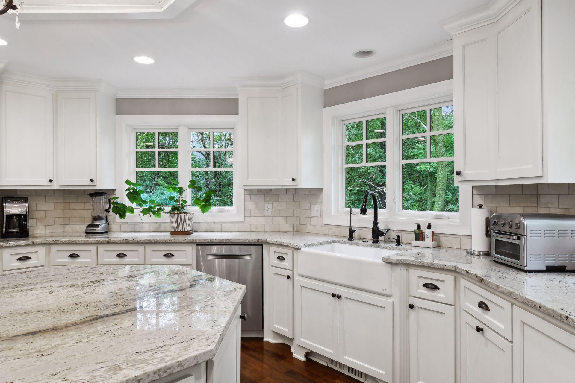 18607 South Ln, Minnetonka