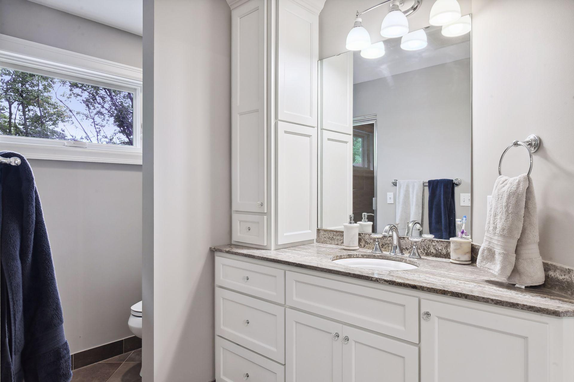 18607 South Ln, Minnetonka