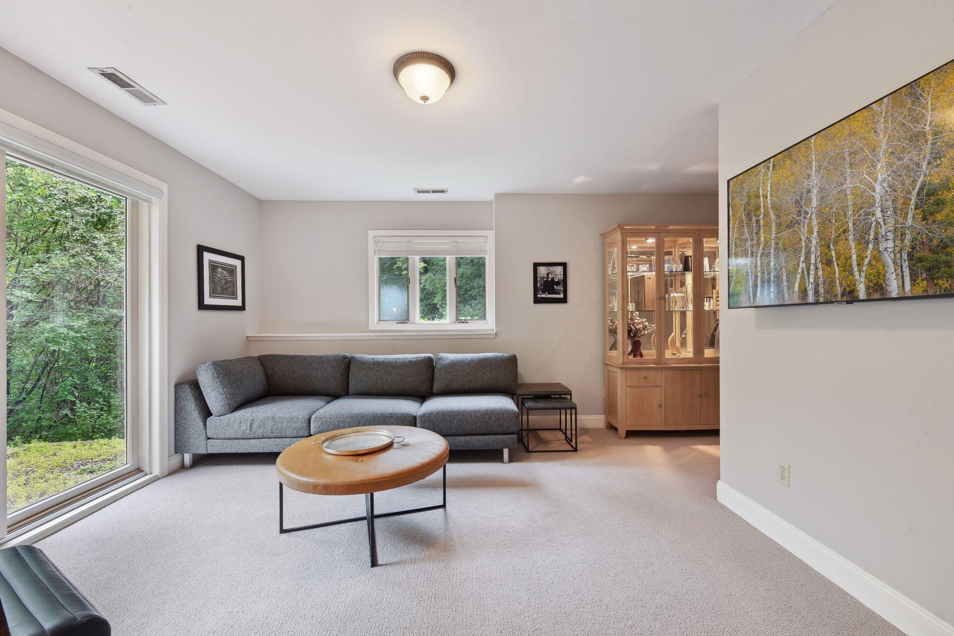 18607 South Ln, Minnetonka