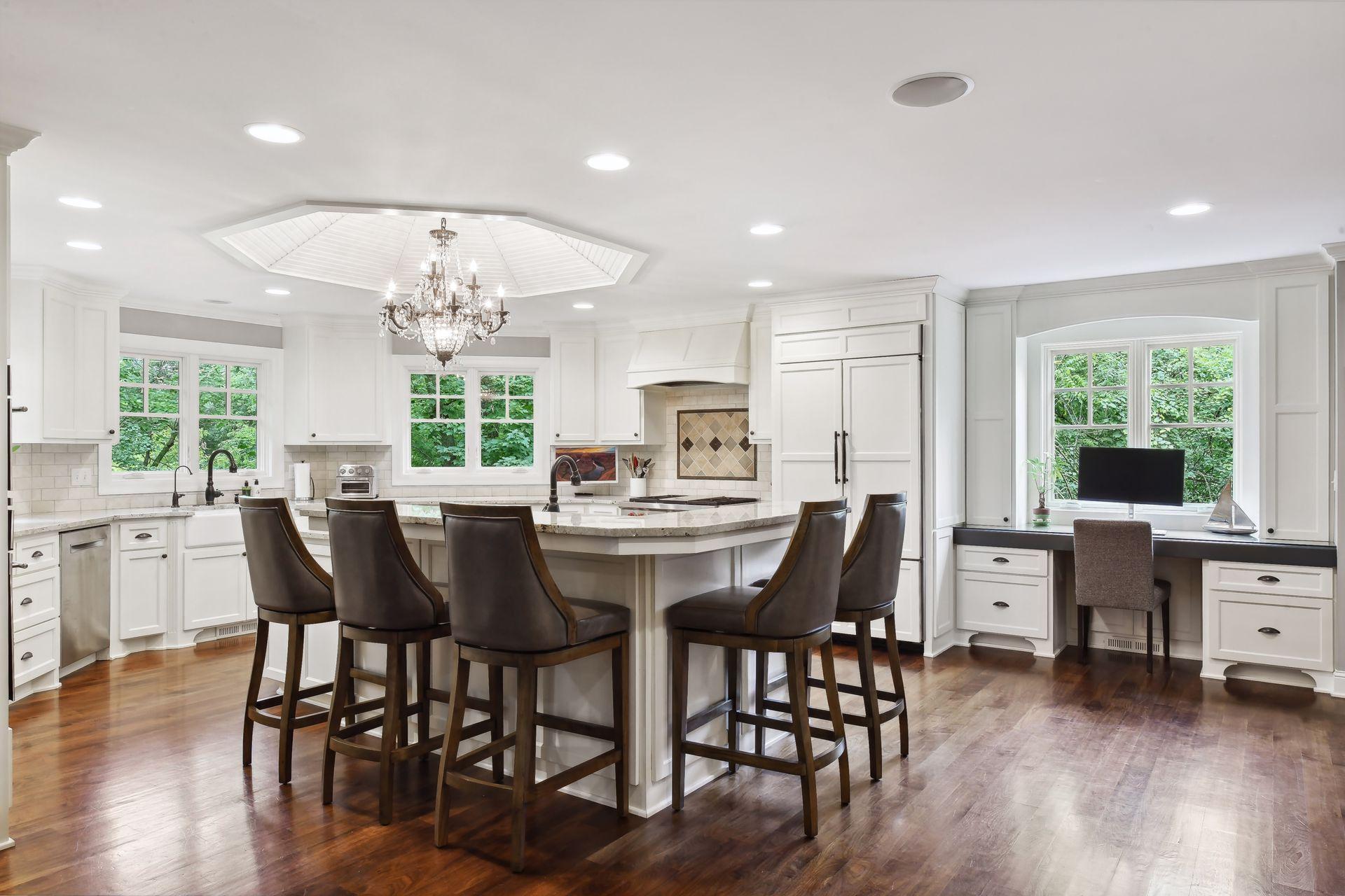 18607 South Ln, Minnetonka