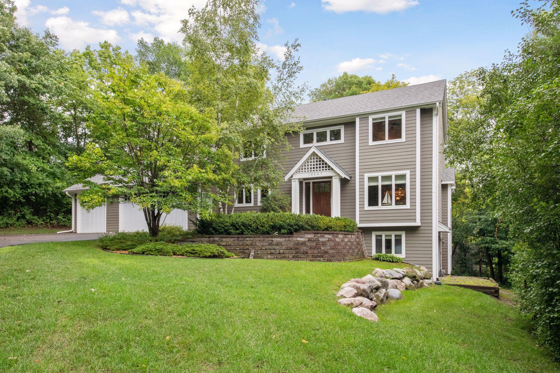 18607 South Ln, Minnetonka