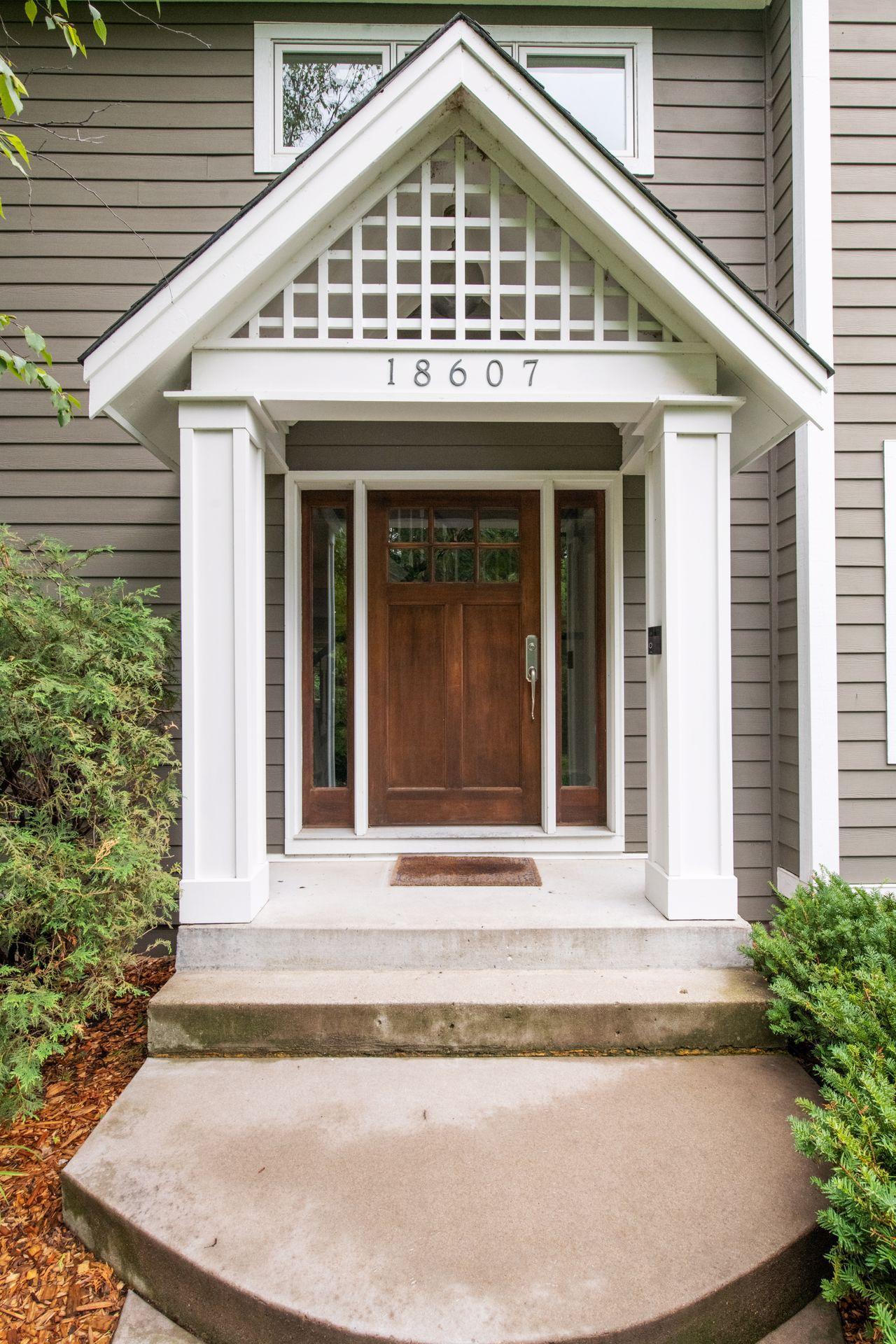 18607 South Ln, Minnetonka