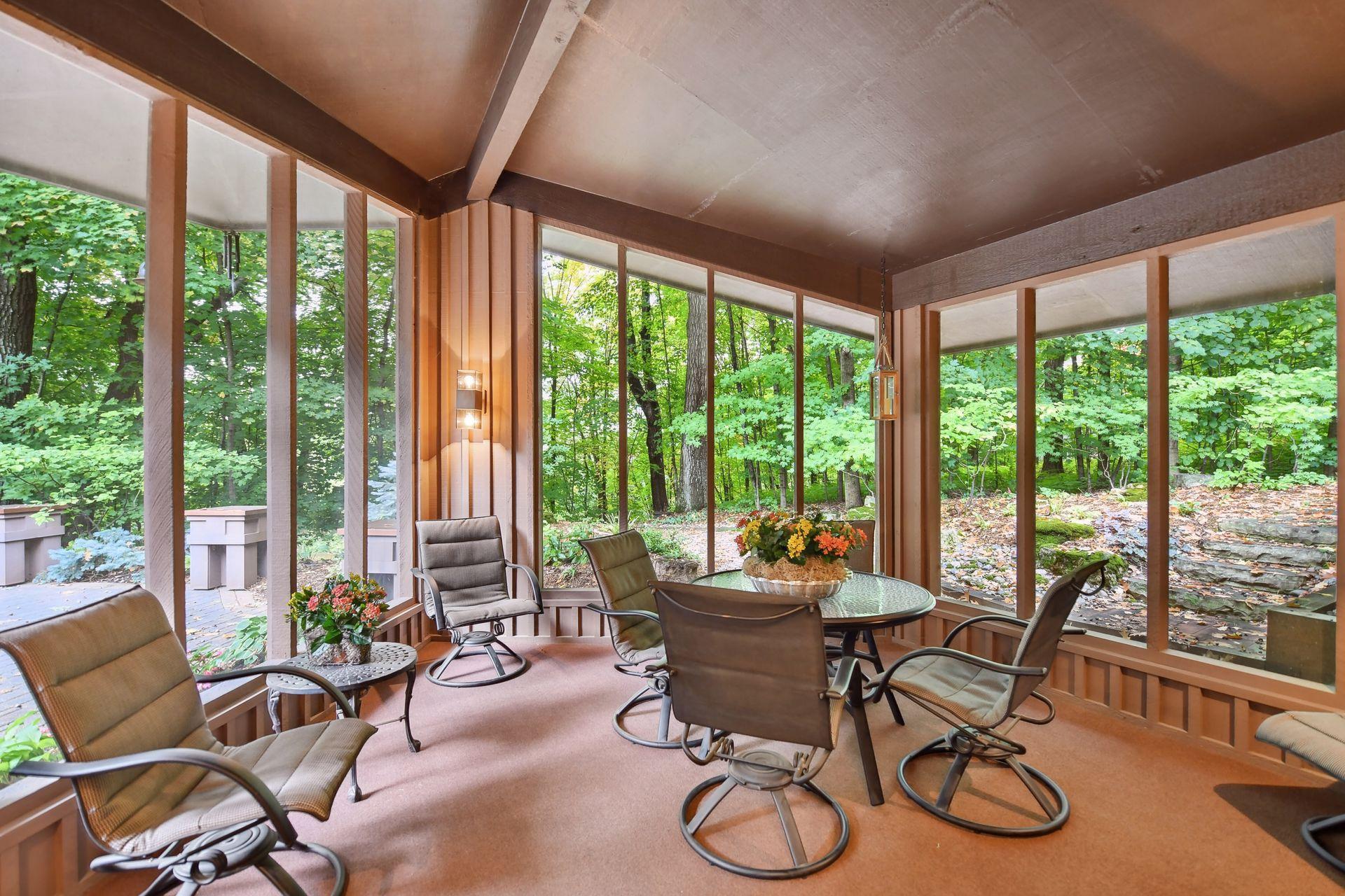 200 Black Oaks Ln, Plymouth