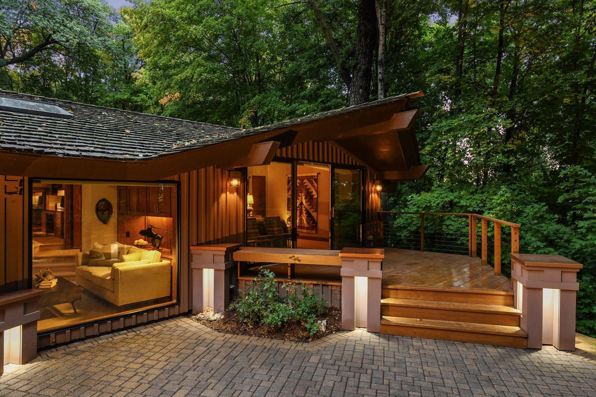 200 Black Oaks Ln, Plymouth