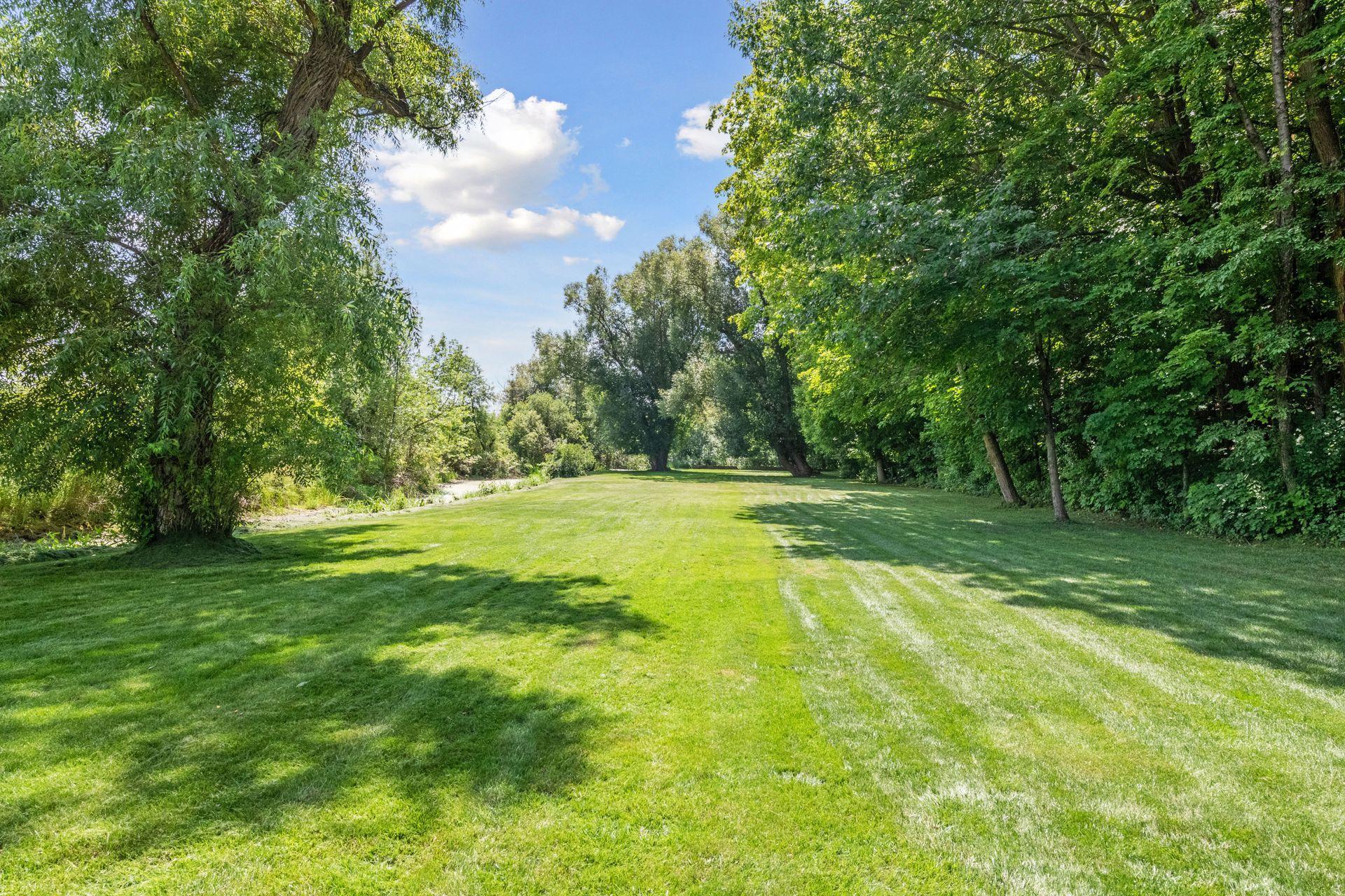 200 Black Oaks Ln, Plymouth