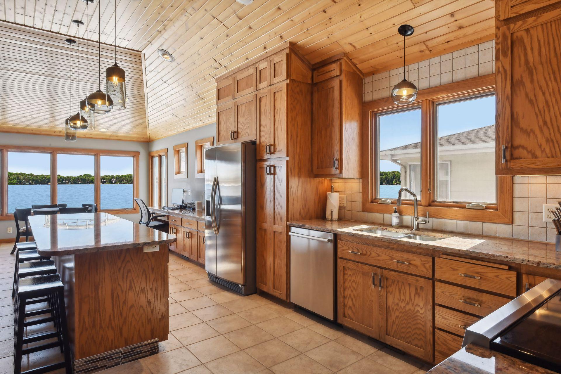 3669 Northshore Dr, Orono