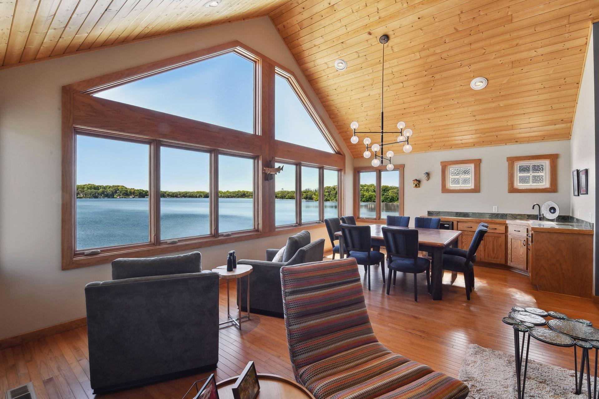 3669 Northshore Dr, Orono