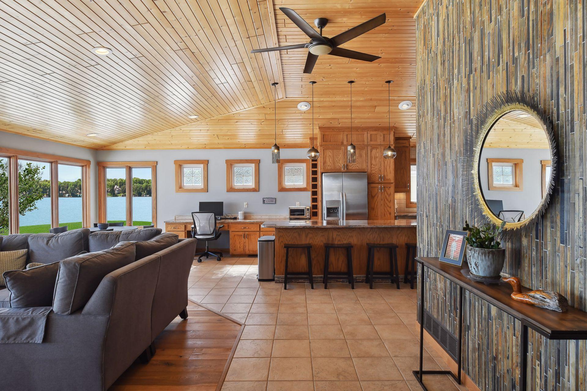 3669 Northshore Dr, Orono