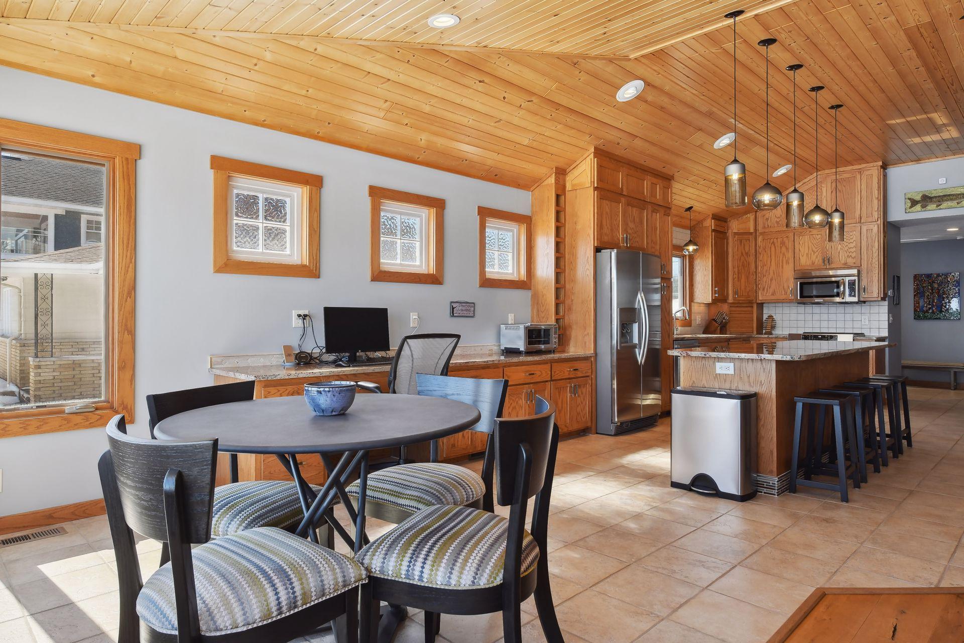 3669 Northshore Dr, Orono