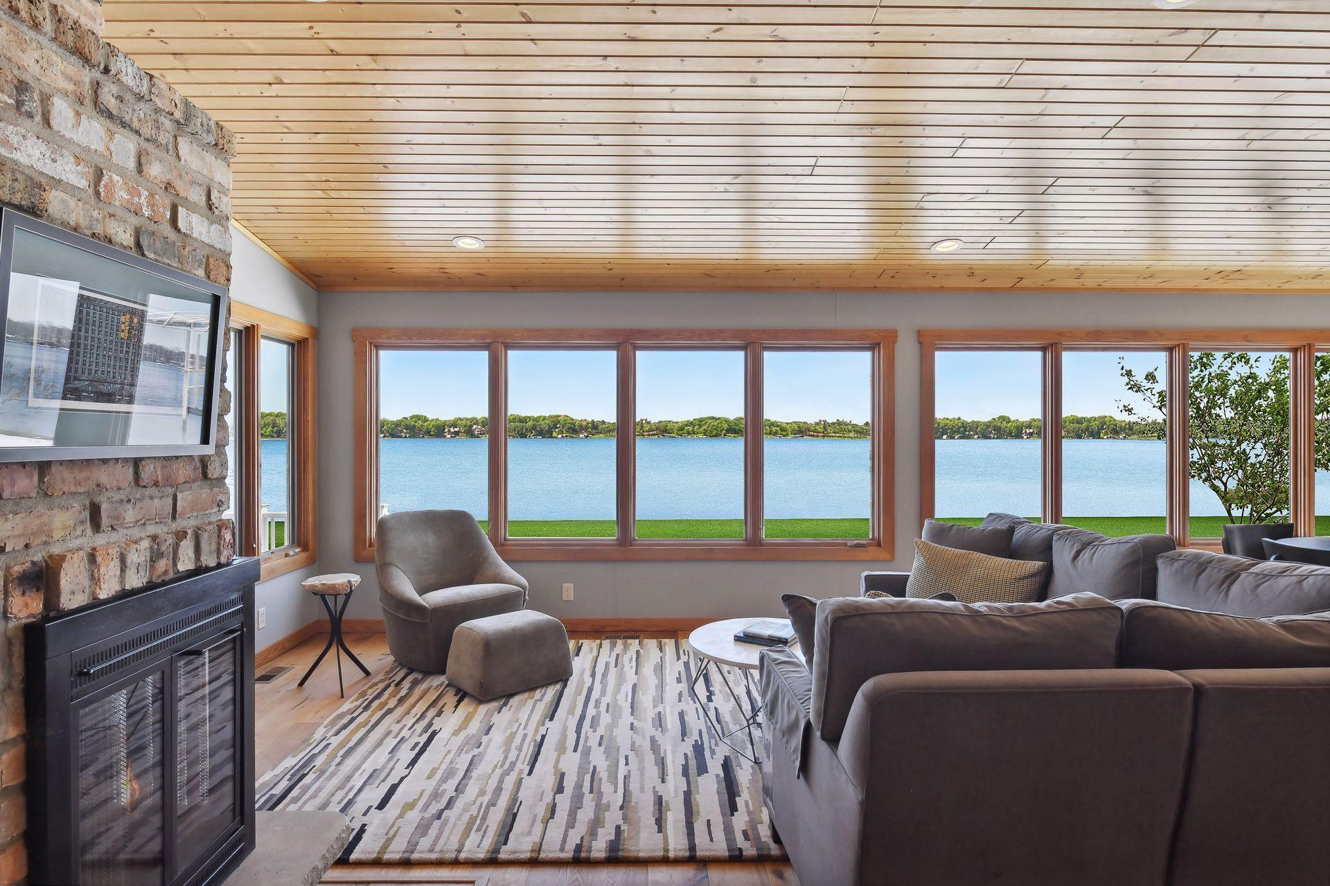 3669 Northshore Dr, Orono