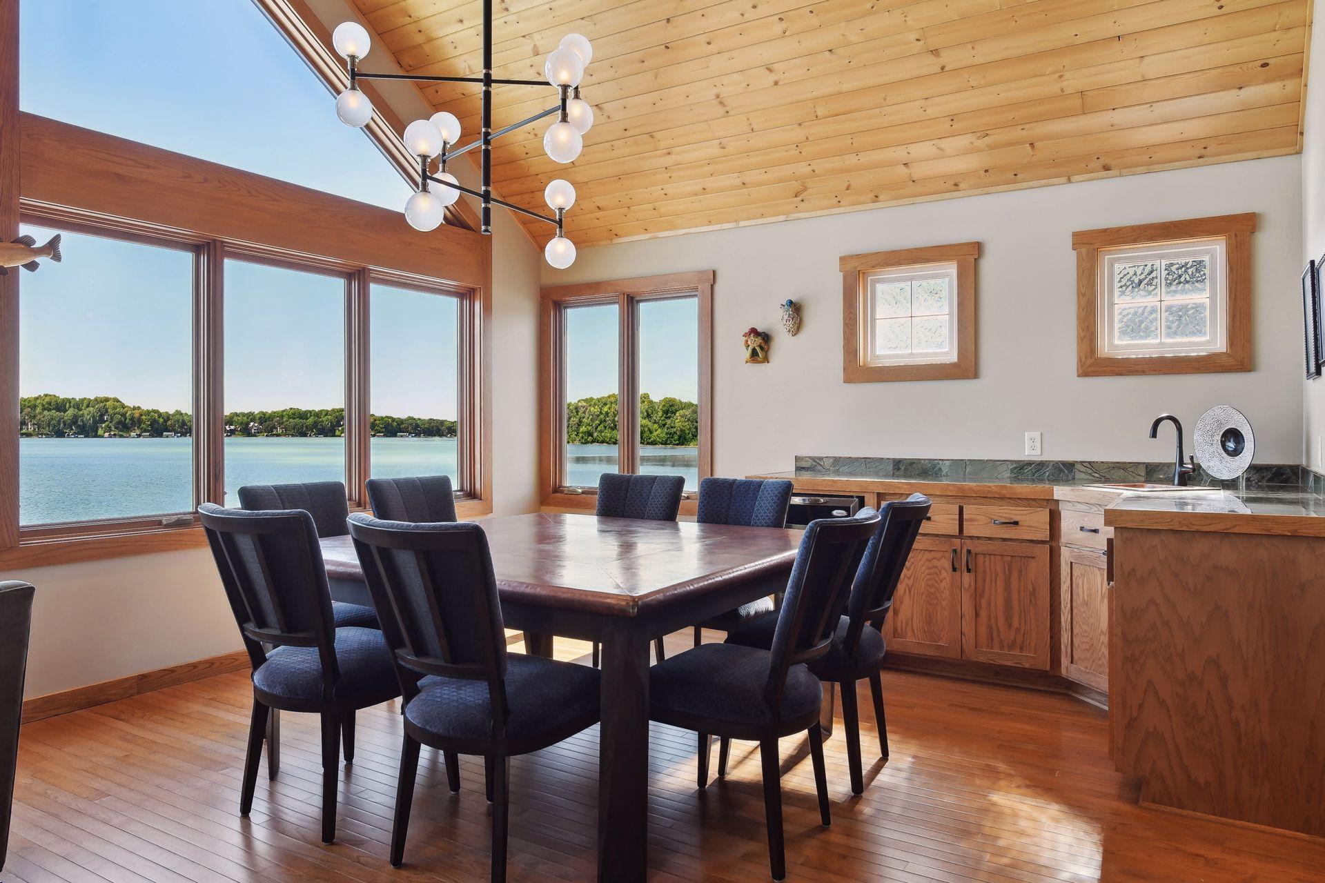 3669 Northshore Dr, Orono