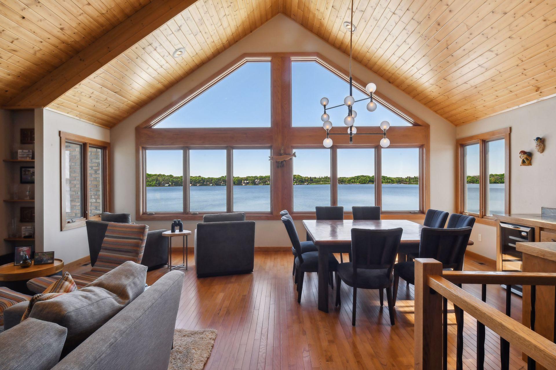 3669 Northshore Dr, Orono