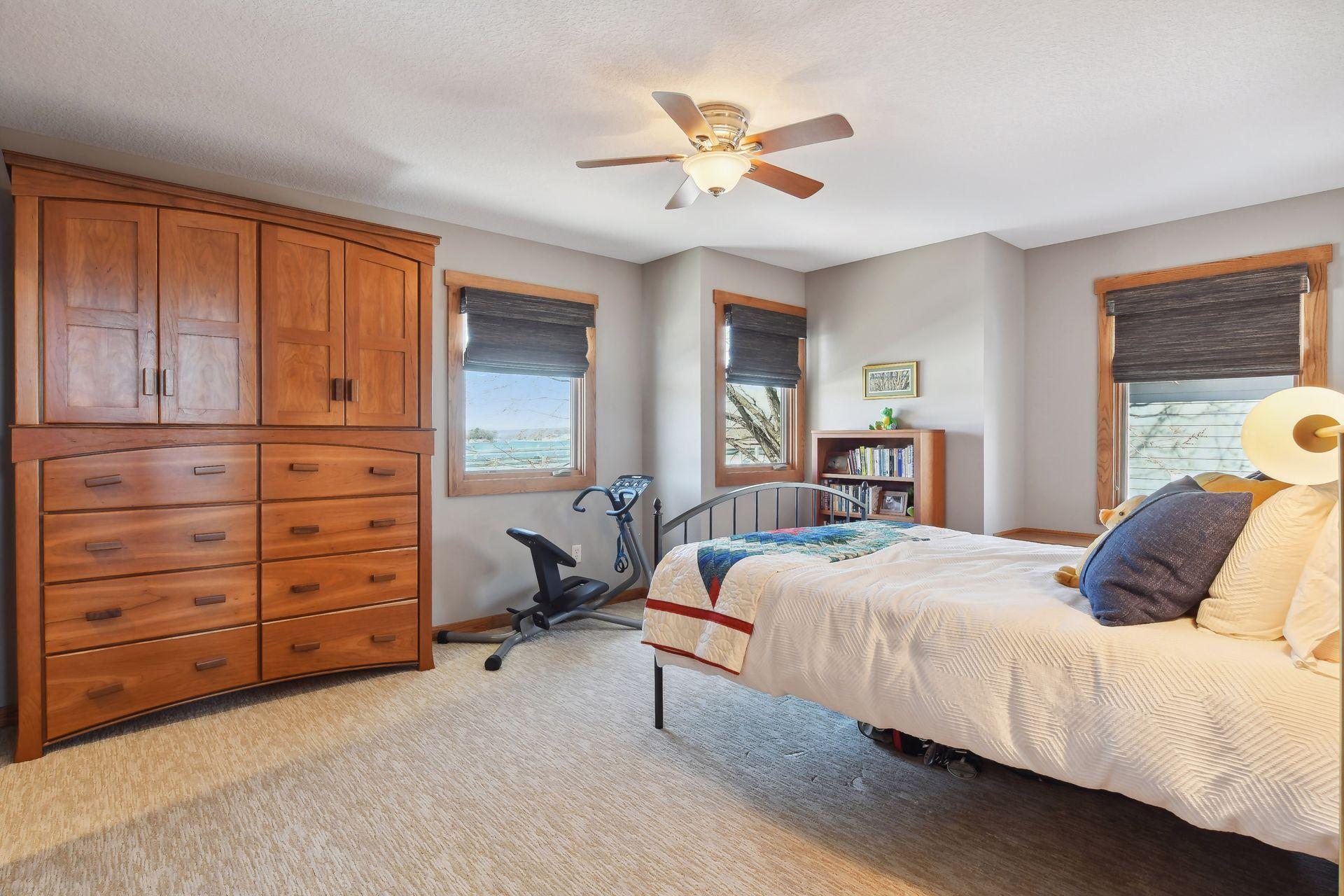 3669 Northshore Dr, Orono